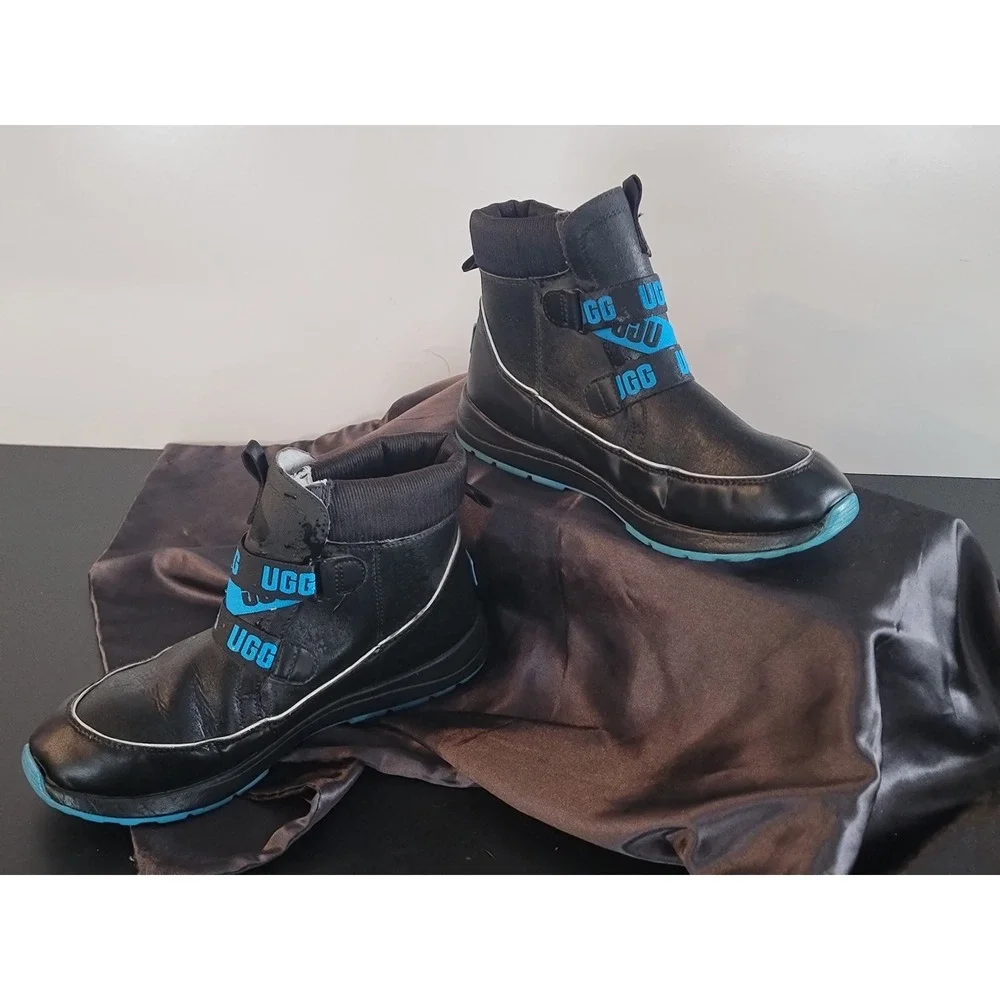 UGG Kids Butte II C12 Waterproof Boots Black Blue 1104689K Size 5 Kids